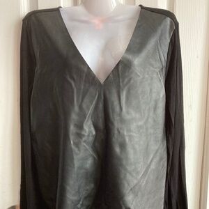 ❤️ 2 for $10 ❤️ Joe Fresh leather like front size Medium long sleeve top
